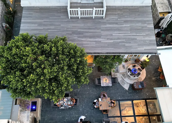 Hotel Kocadon *